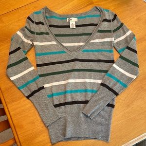 Long Sleeve Gray Striped Sweater